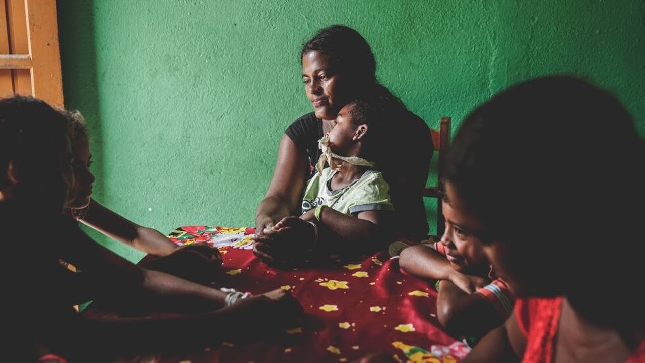 323 Solo quiero salvar a mis hijos I Just