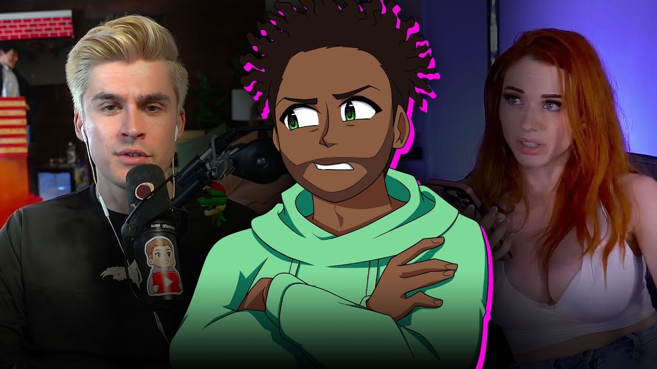 Chatting with fans and watch videos on the drama