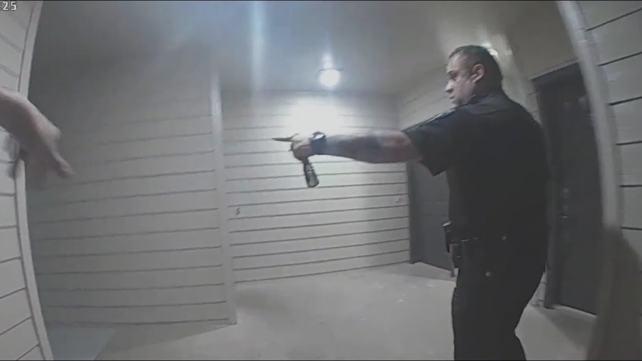 orenzo Hernandez former WilCo deputy accused of abusing domestic violence