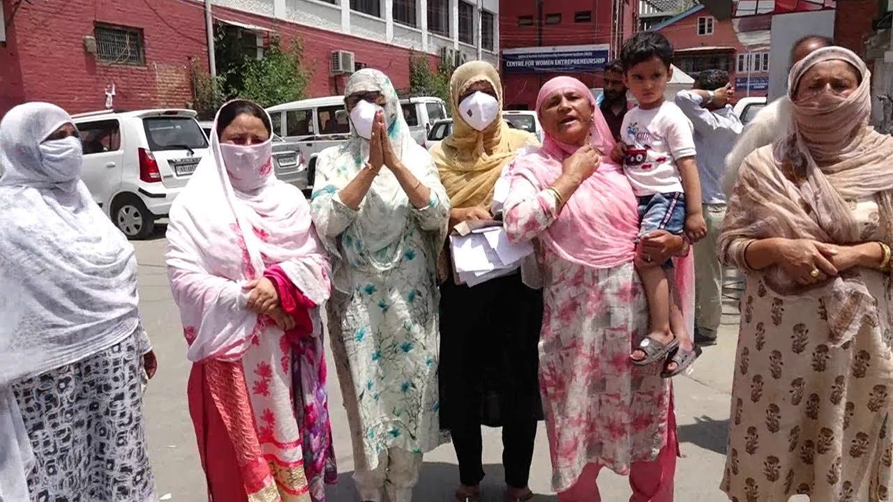 Domestic Violence Case In Srinagar Housewife Accuses Husband In Laws