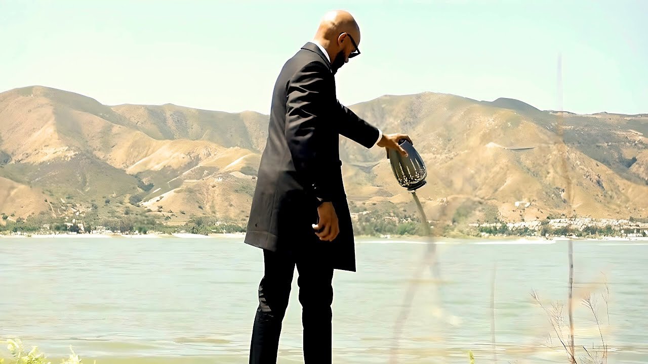 Abusive Husband Throws His Wife39s Ashes Unaware That She39s Still